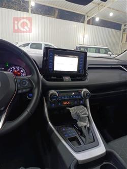 تۆیۆتا ڕاڤ 4